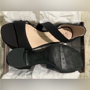 Life Stride Woman’s Heels New With Box.